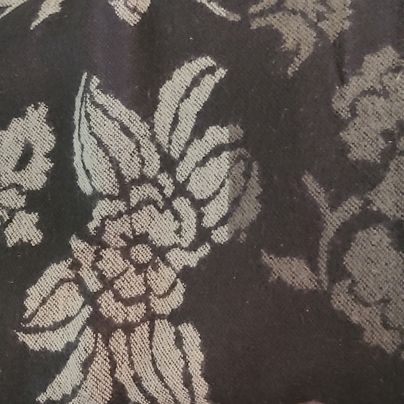 Women's Wrap - Picture 1 of 3